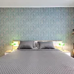 Testament Old Town Apartment *